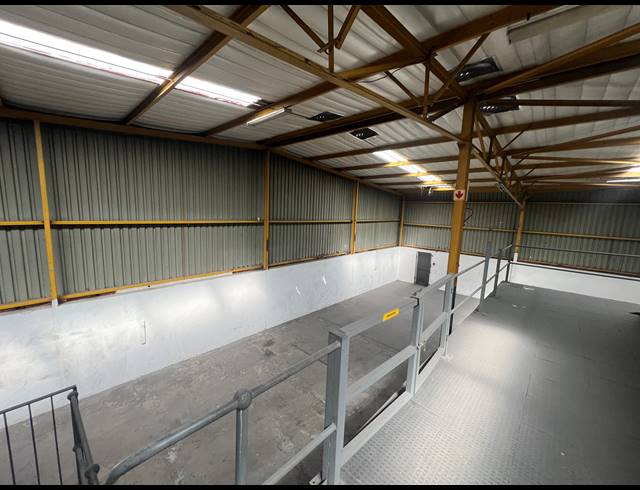 407M² WAREHOUSE TO LET IN KYA SANDS